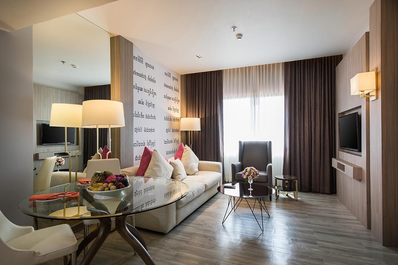 The Heritage Chiang Rai Hotel And Convention Exterior foto Living room