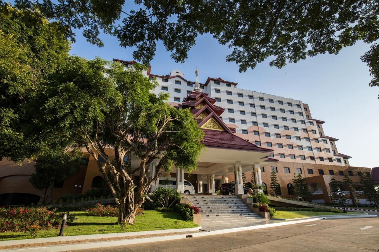 The Heritage Chiang Rai Hotel And Convention Exterior foto The Royal Thai Police Hospital