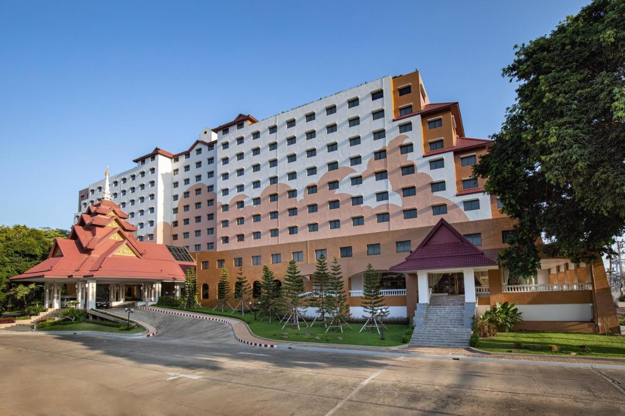 The Heritage Chiang Rai Hotel And Convention Exterior foto The 10th Building